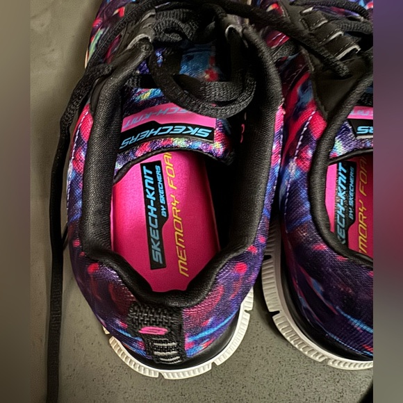 Women's Skechers Tie Dye Sketch-Knit Memory Foam Sneakers - Picture 3 of 7